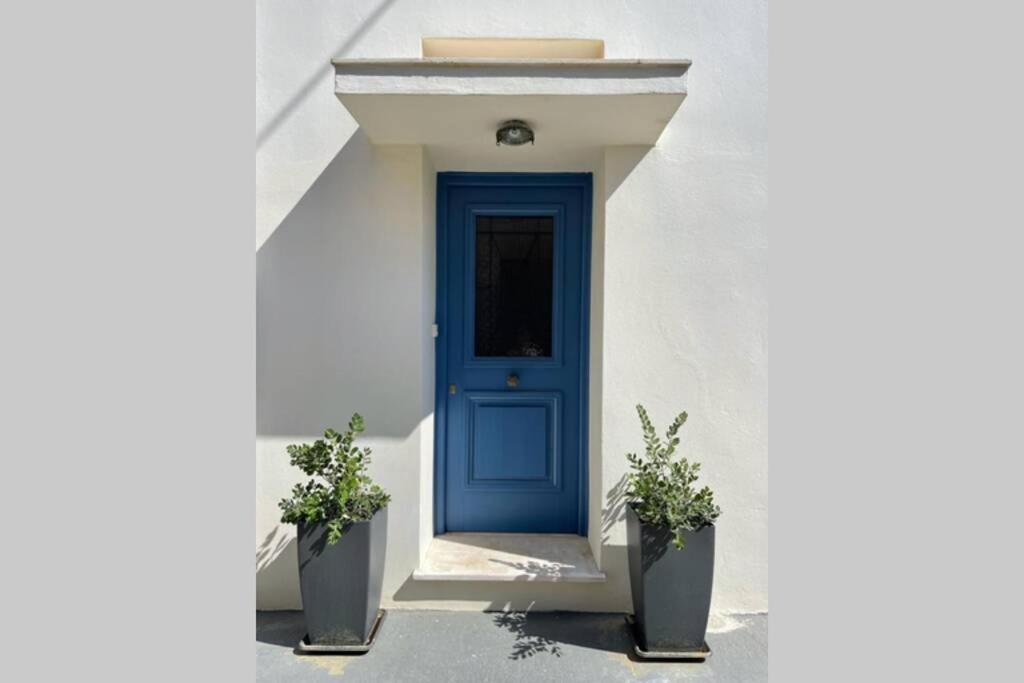 Panos Rooms Modern 3-Bedroom Apartment Andros Town Exterior photo