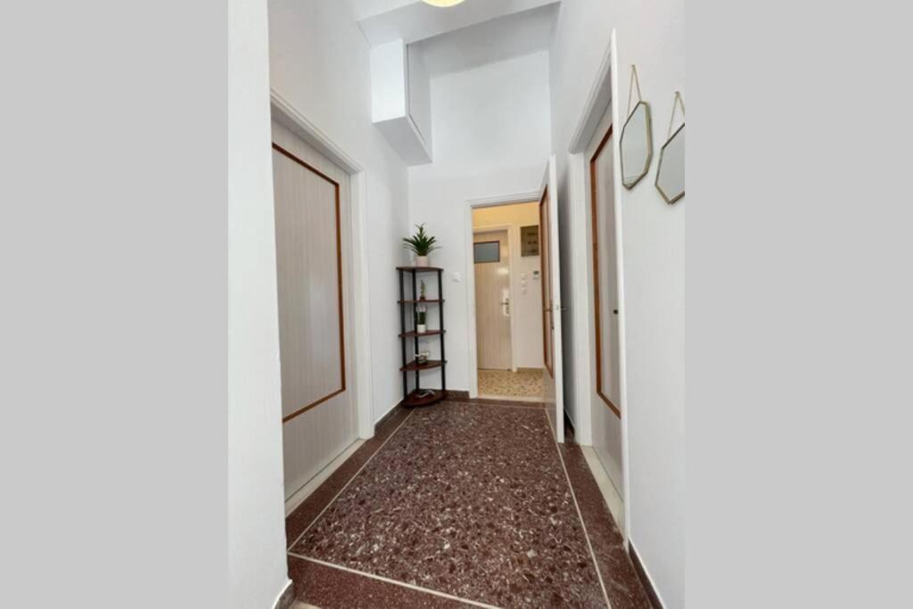 Panos Rooms Modern 3-Bedroom Apartment Andros Town Exterior photo